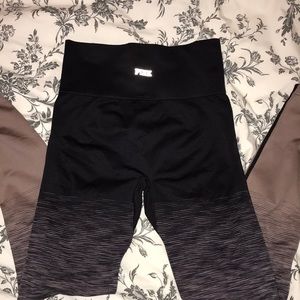 Victoria’s Secret PINK workout leggings